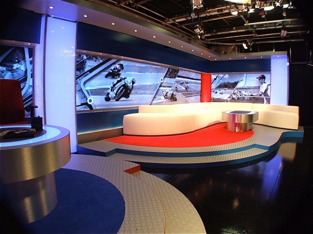 TV Production Set Designers l eye-catching design - 1024 x 768 jpeg 176kB