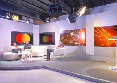 eye catching design - celebro set design